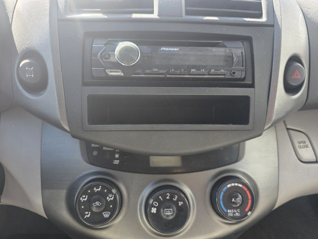 2011 Toyota Rav4 Image 13