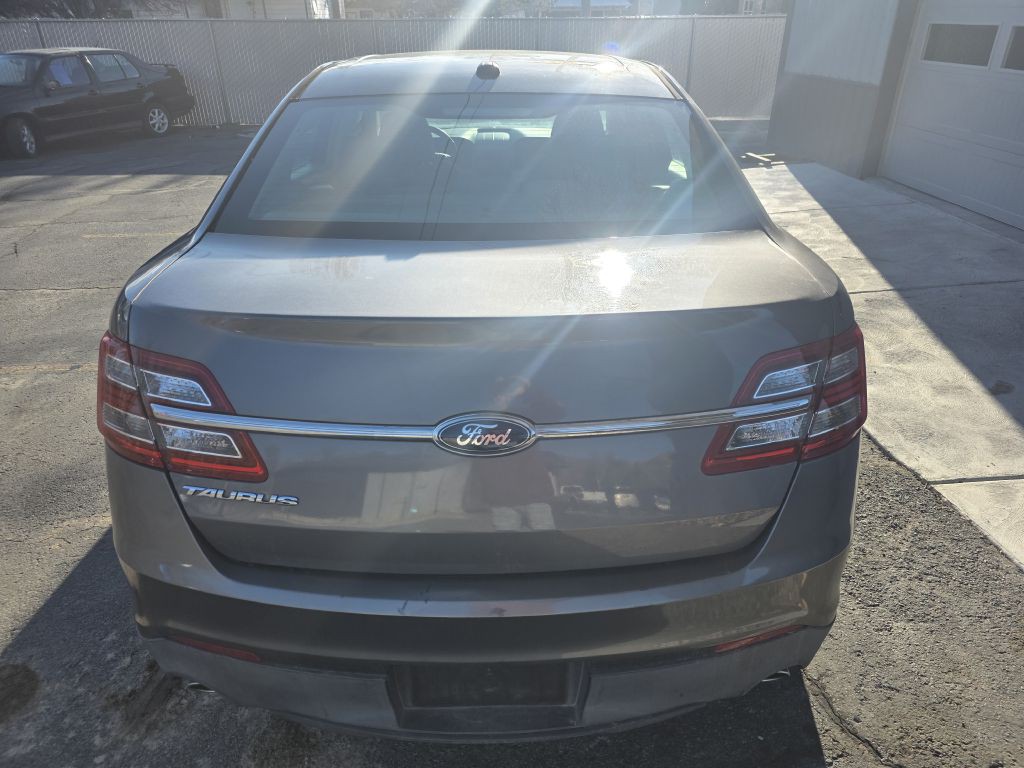 2013 Ford Taurus Image 4