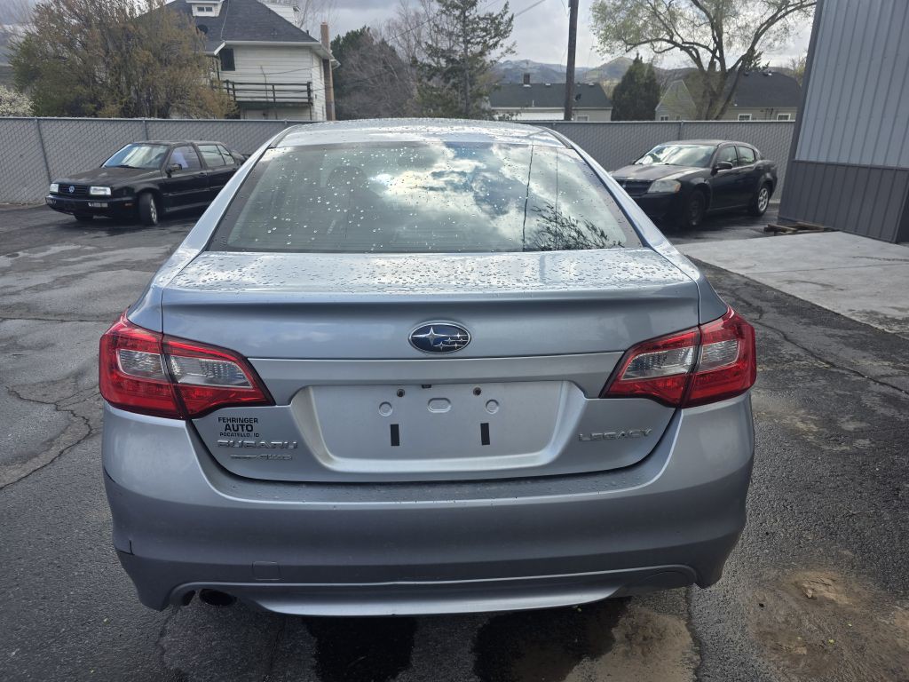 2015 Subaru Legacy Image 4