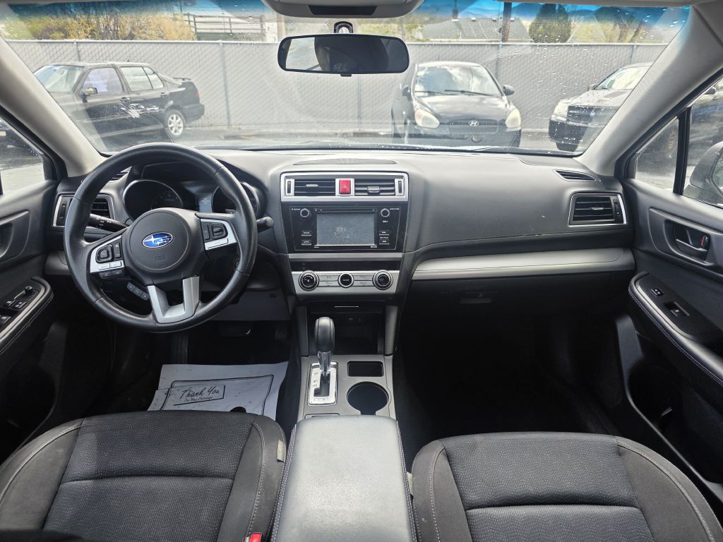 2015 Subaru Legacy Image 10