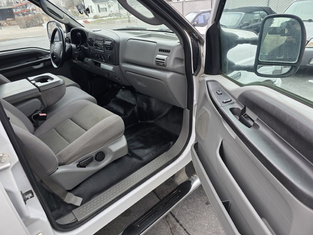 2007 Ford F-350 Image 8