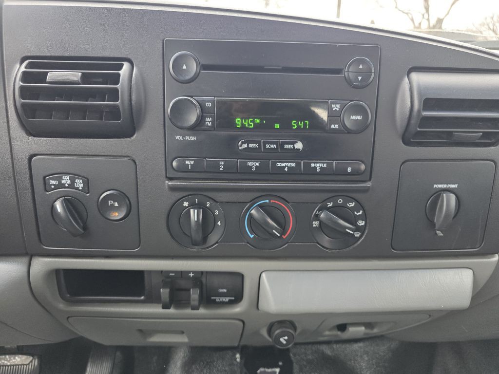 2007 Ford F-350 Image 13