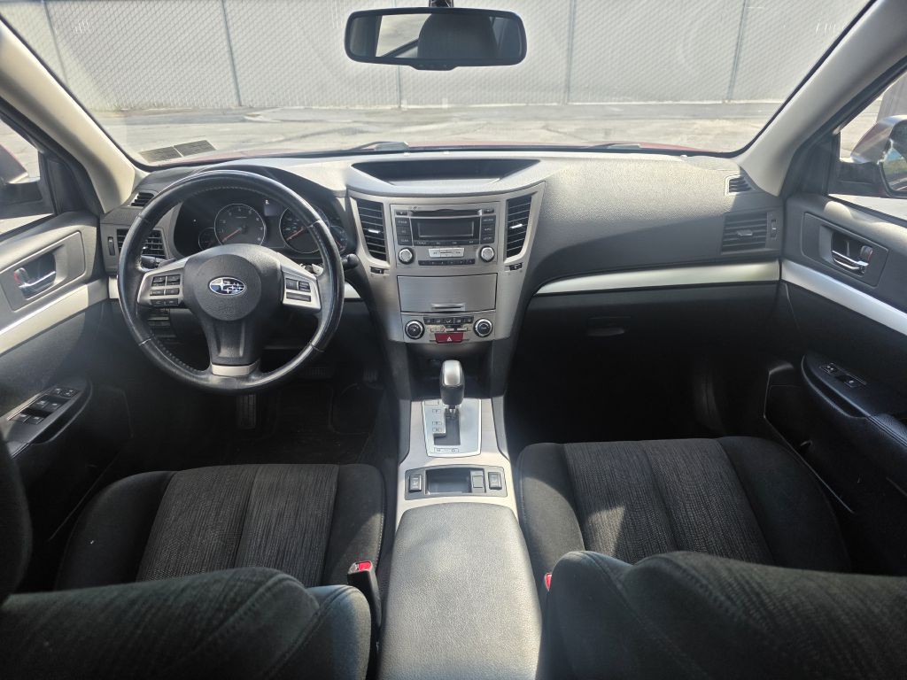 2013 Subaru Legacy Image 10