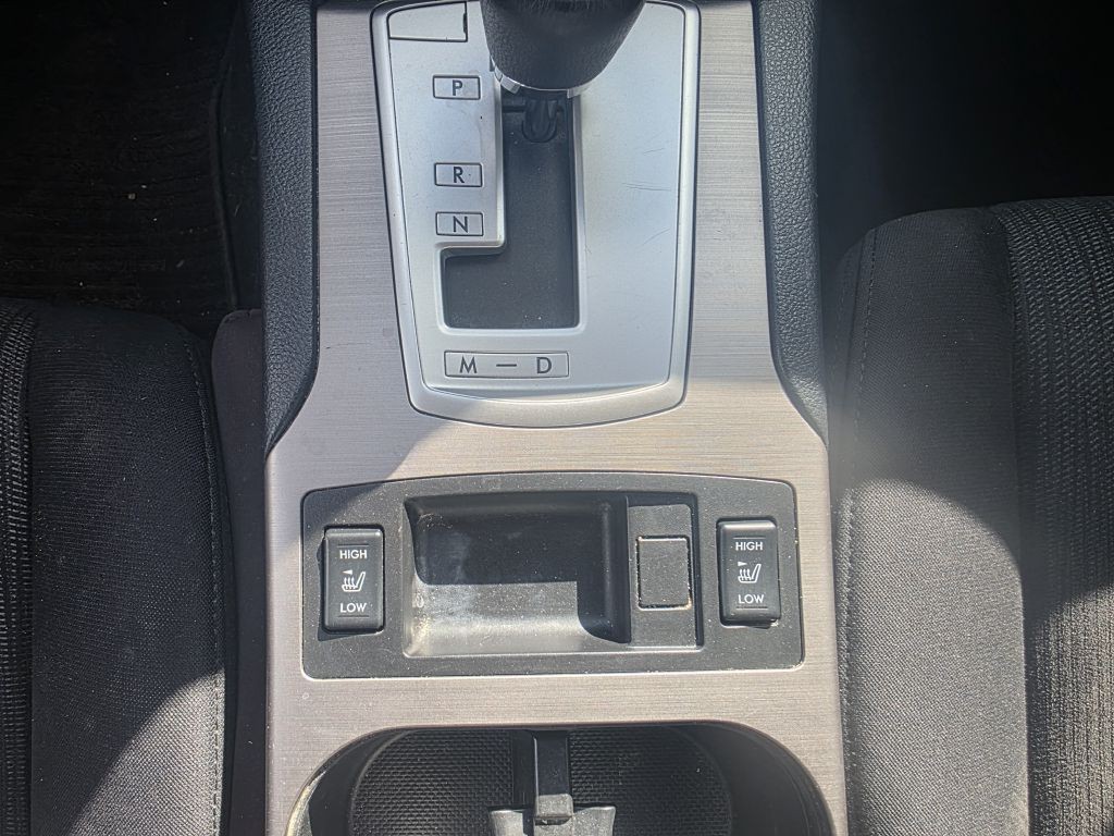 2013 Subaru Legacy Image 15
