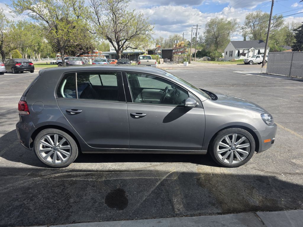 2014 Volkswagen Golf Image 3