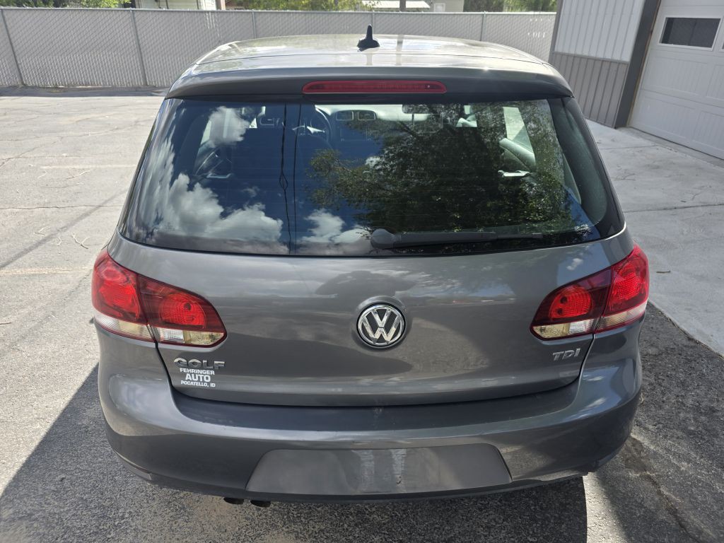 2014 Volkswagen Golf Image 4