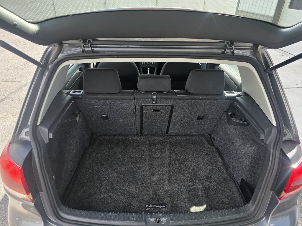 2014 Volkswagen Golf Image 9