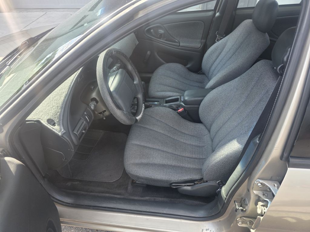 2002 Chevrolet Cavalier Image 5