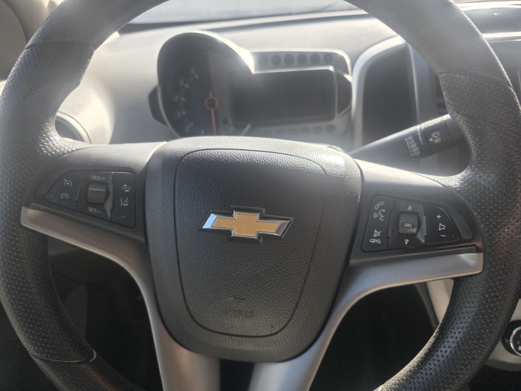 2014 Chevrolet Sonic Image 11