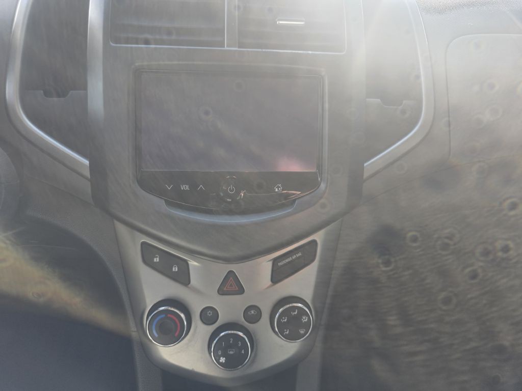 2014 Chevrolet Sonic Image 12