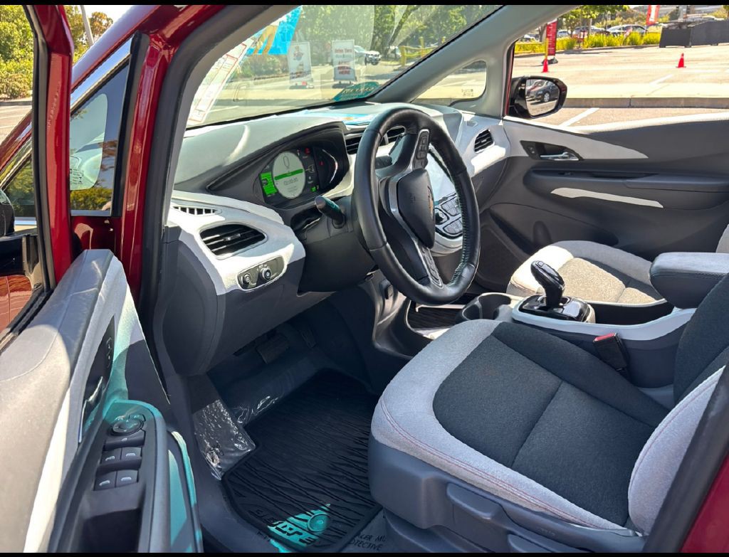 2017 Chevrolet Bolt EV Image 10