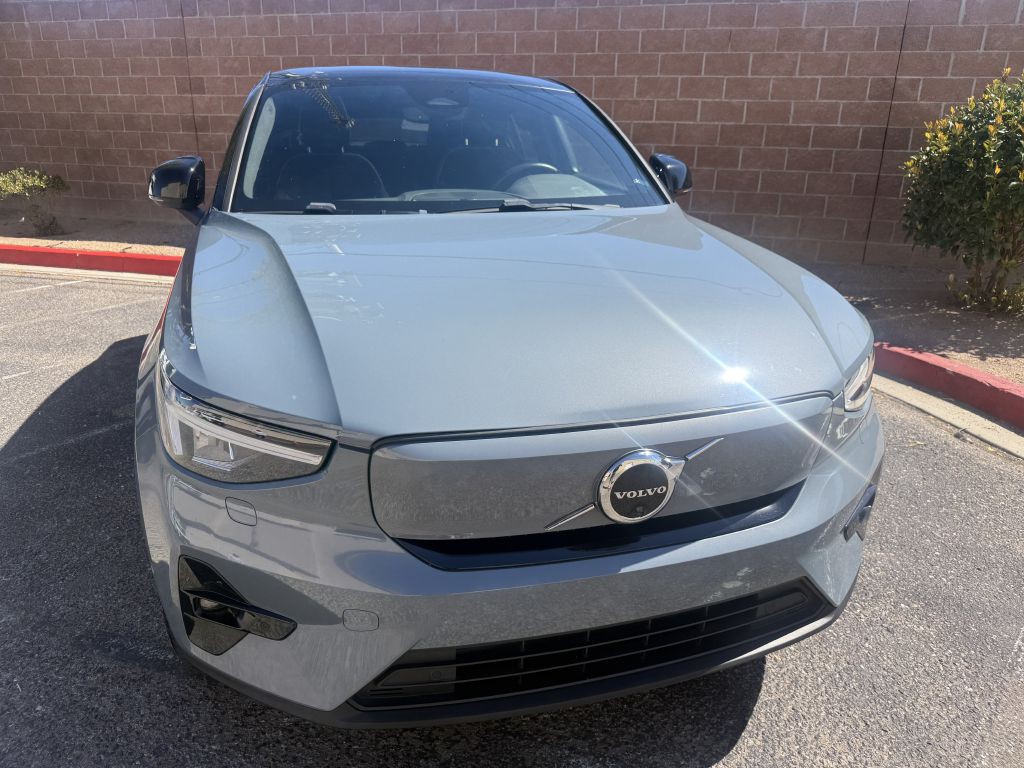 2022 Volvo C40 RECHARGE Image 4