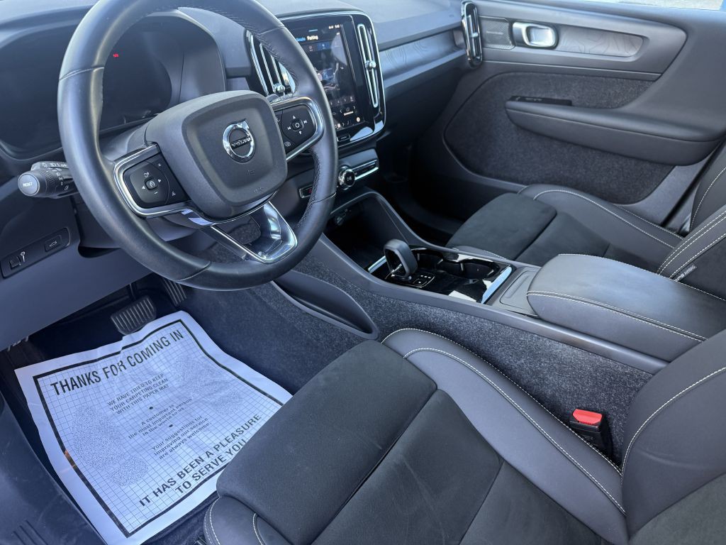 2022 Volvo C40 RECHARGE Image 20