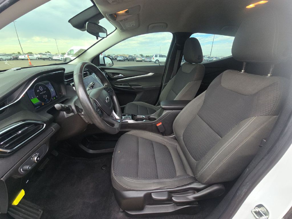 2023 Chevrolet Bolt Euv Image 9