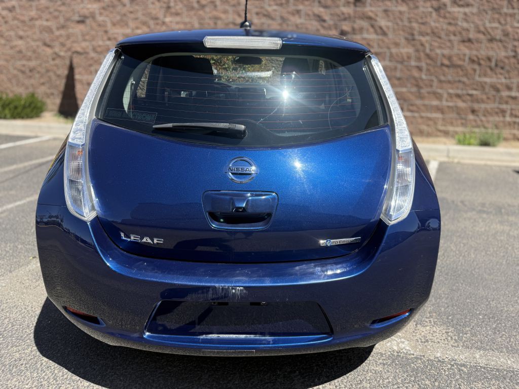 2017 Nissan Leaf Image 6