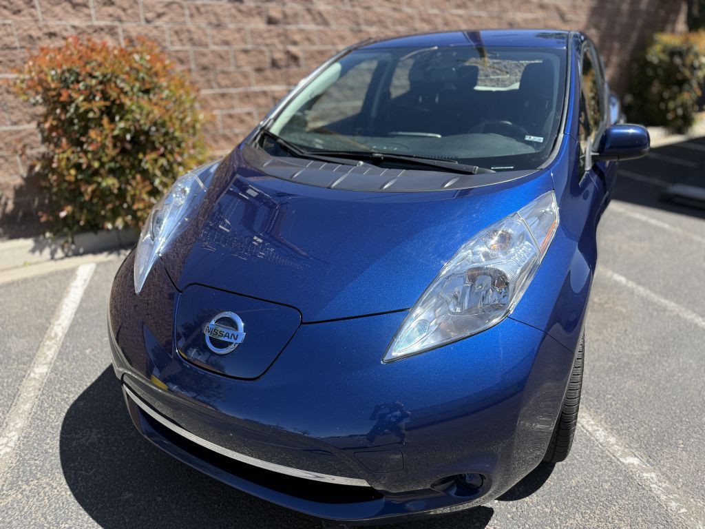 2017 Nissan Leaf Image 11