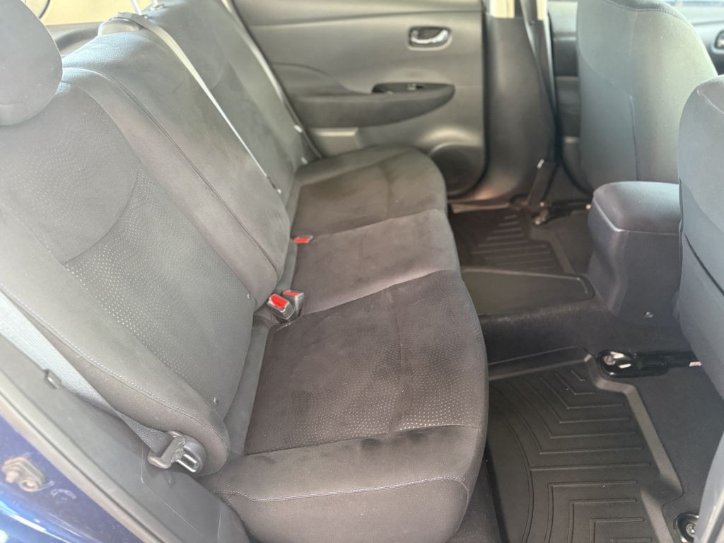 2017 Nissan Leaf Image 27