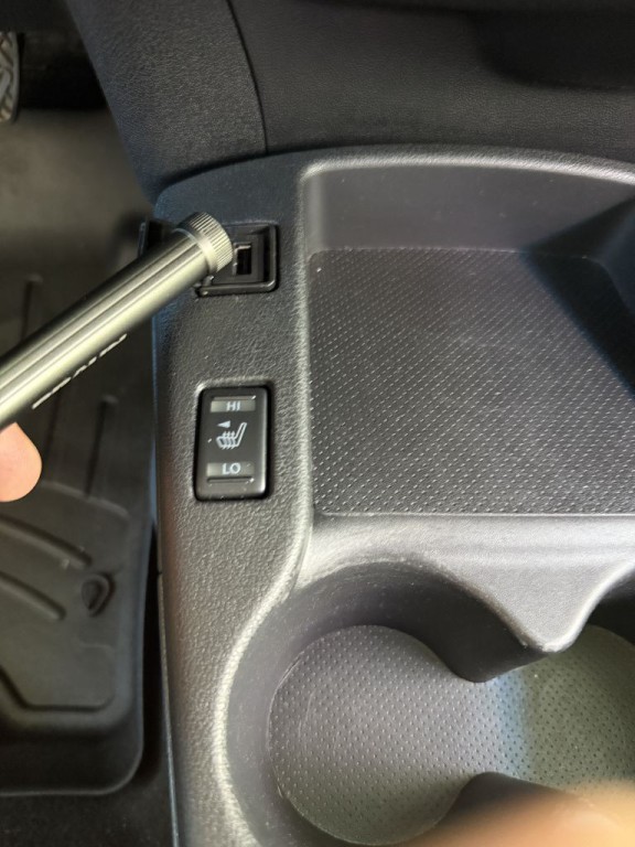 2017 Nissan Leaf Image 33