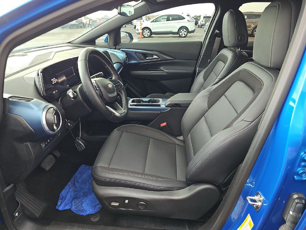 2024 Chevrolet Equinox Image 8