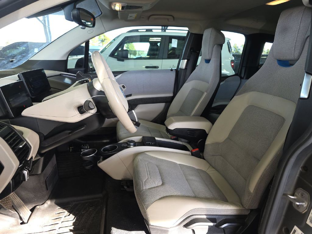 2017 BMW i3 Image 14