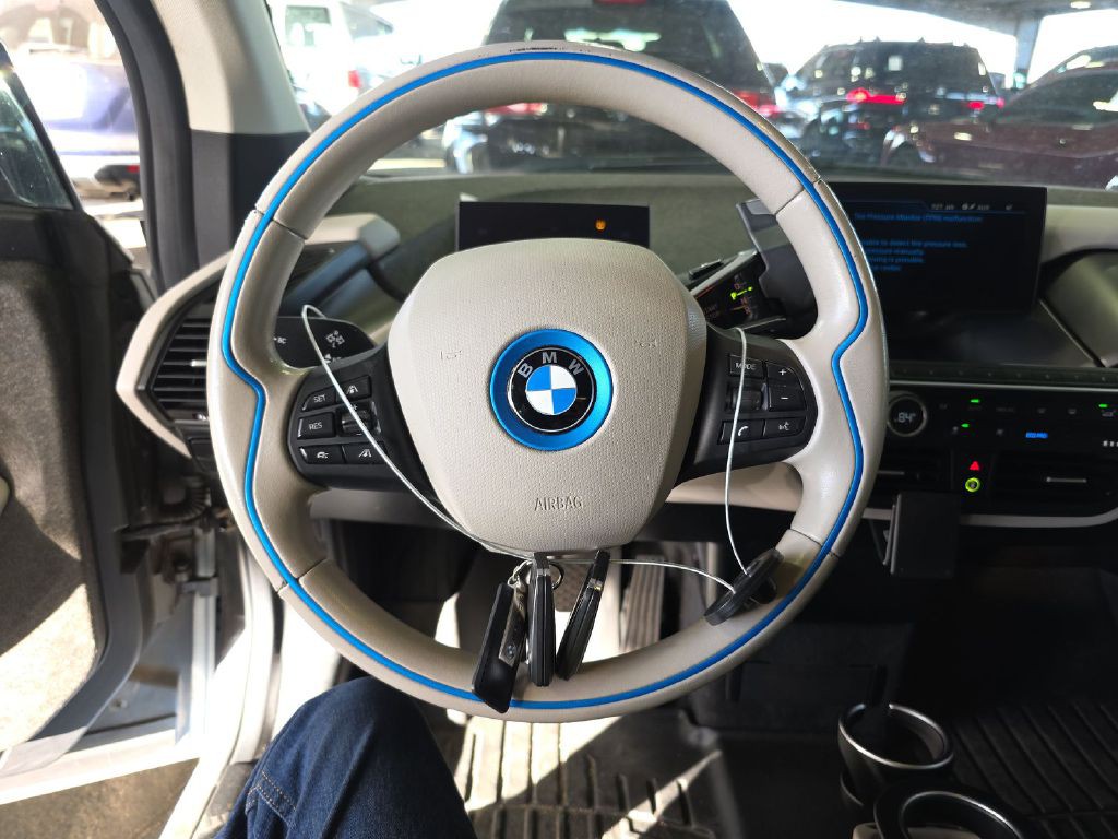 2017 BMW i3 Image 17