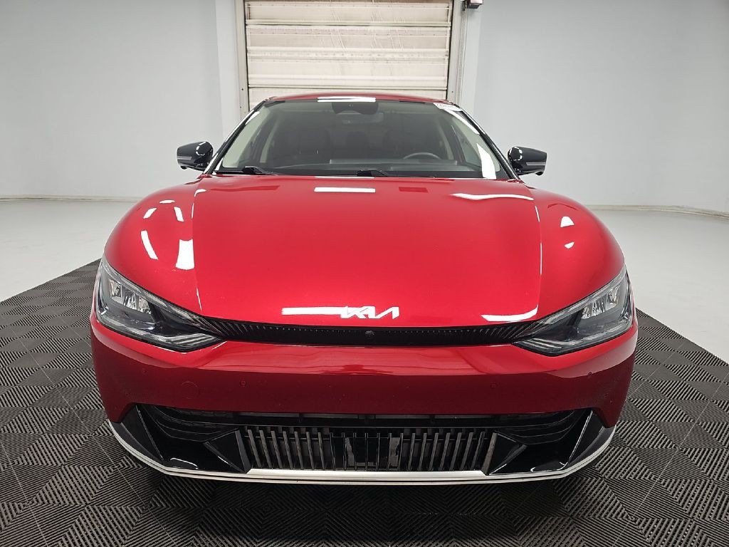 2022 Kia EV6 Image 2