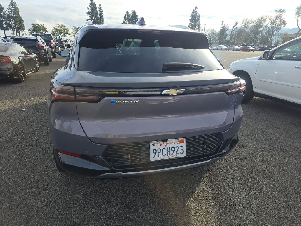 2024 Chevrolet Equinox Image 11