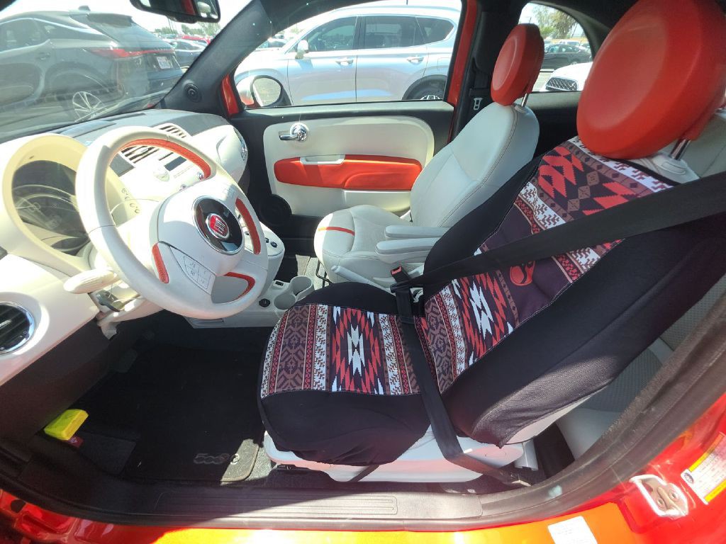 2015 FIAT 500 Image 7