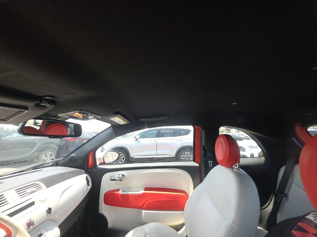 2015 FIAT 500 Image 14