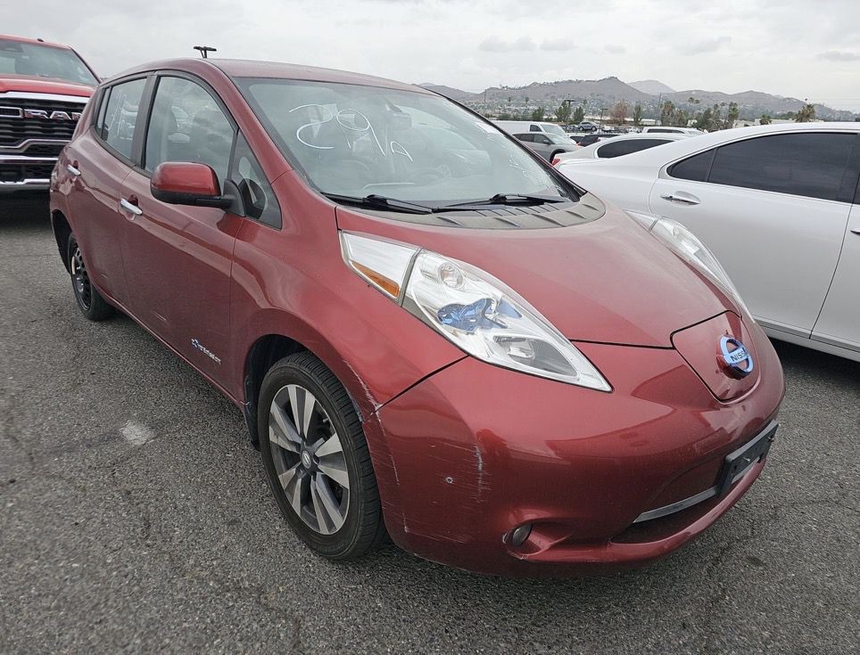 2015 Nissan Leaf Image 4