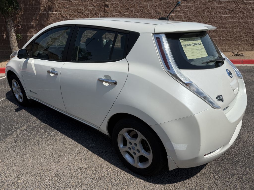 2013 Nissan Leaf Image 11