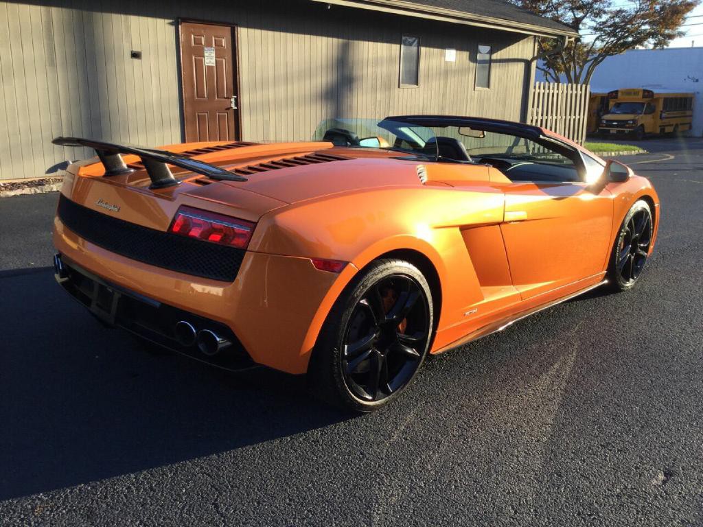 2011 Lamborghini Gallardo Image 16