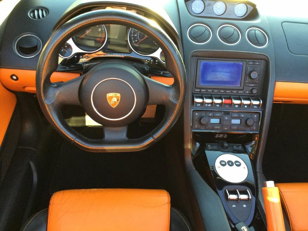 2011 Lamborghini Gallardo Image 26