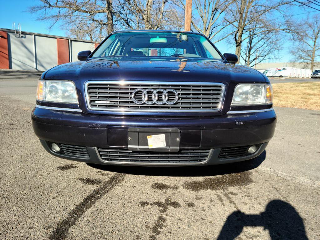 2000 Audi A8 Image 4