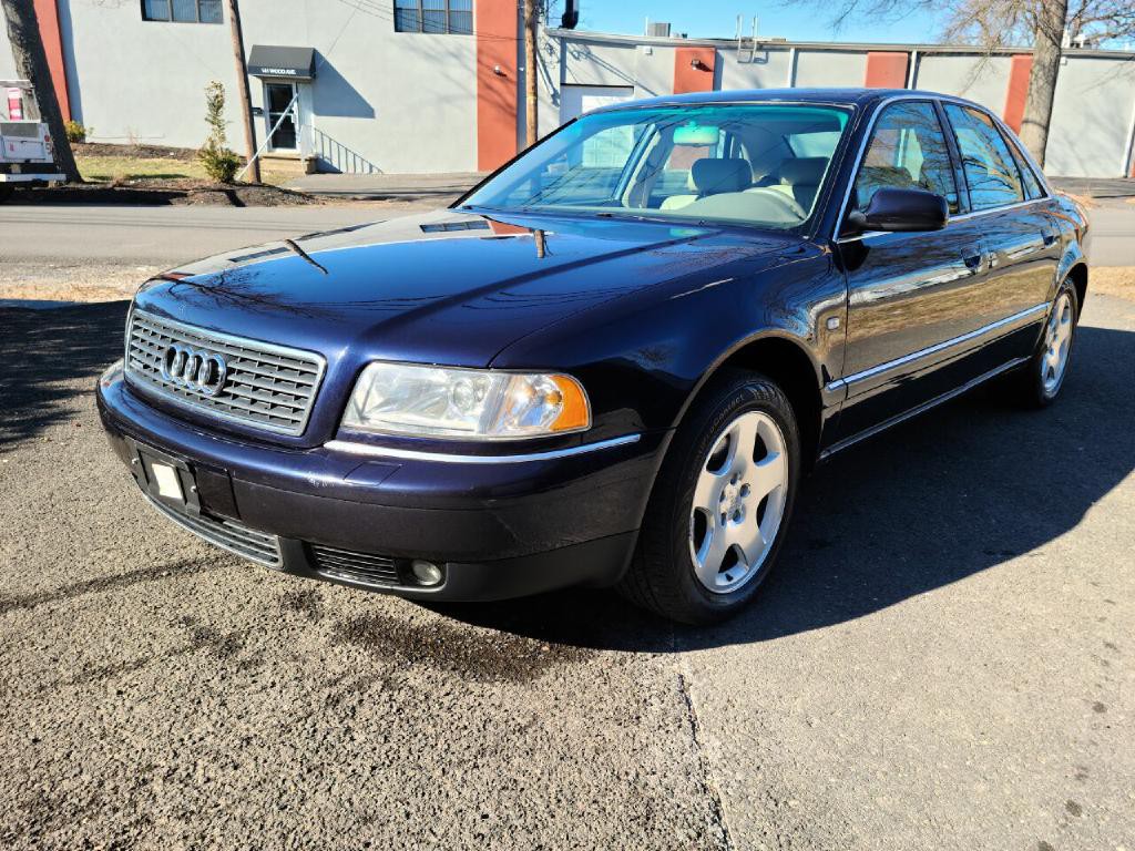 2000 Audi A8 Image 6