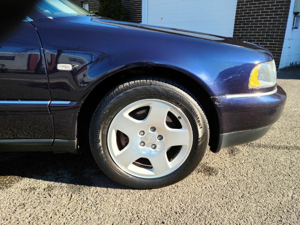2000 Audi A8 Image 22