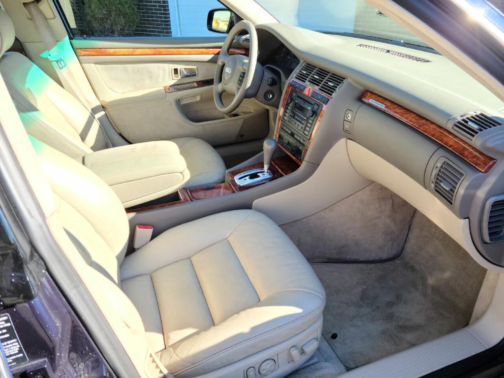 2000 Audi A8 Image 23