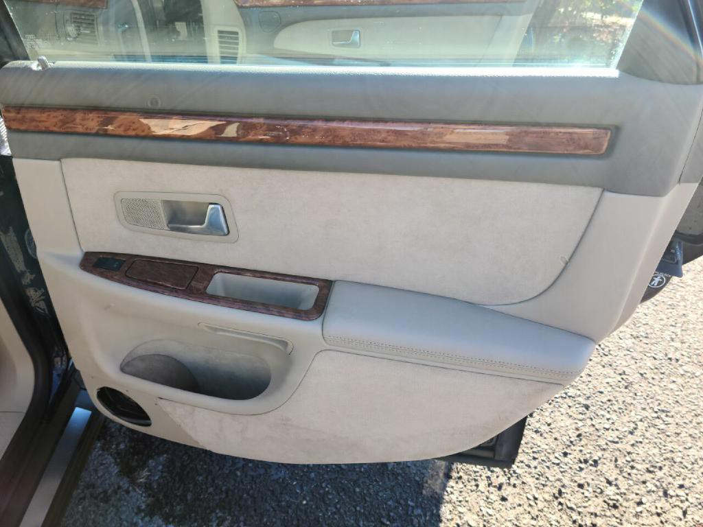 2000 Audi A8 Image 28