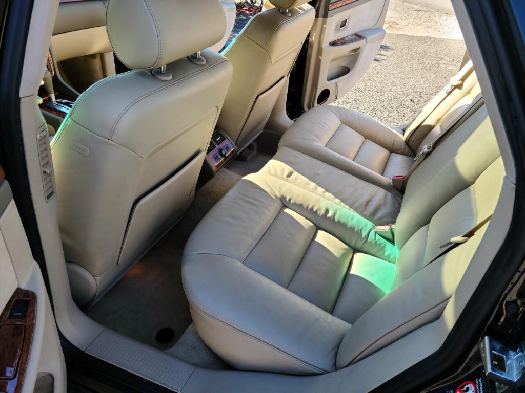 2000 Audi A8 Image 29