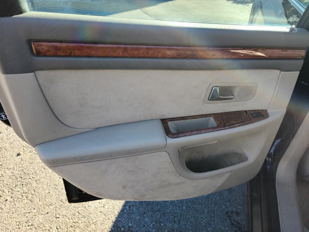 2000 Audi A8 Image 31