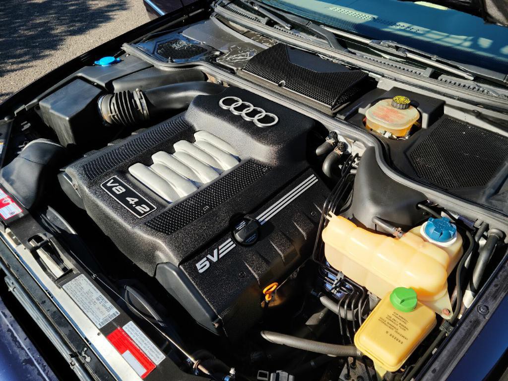 2000 Audi A8 Image 38