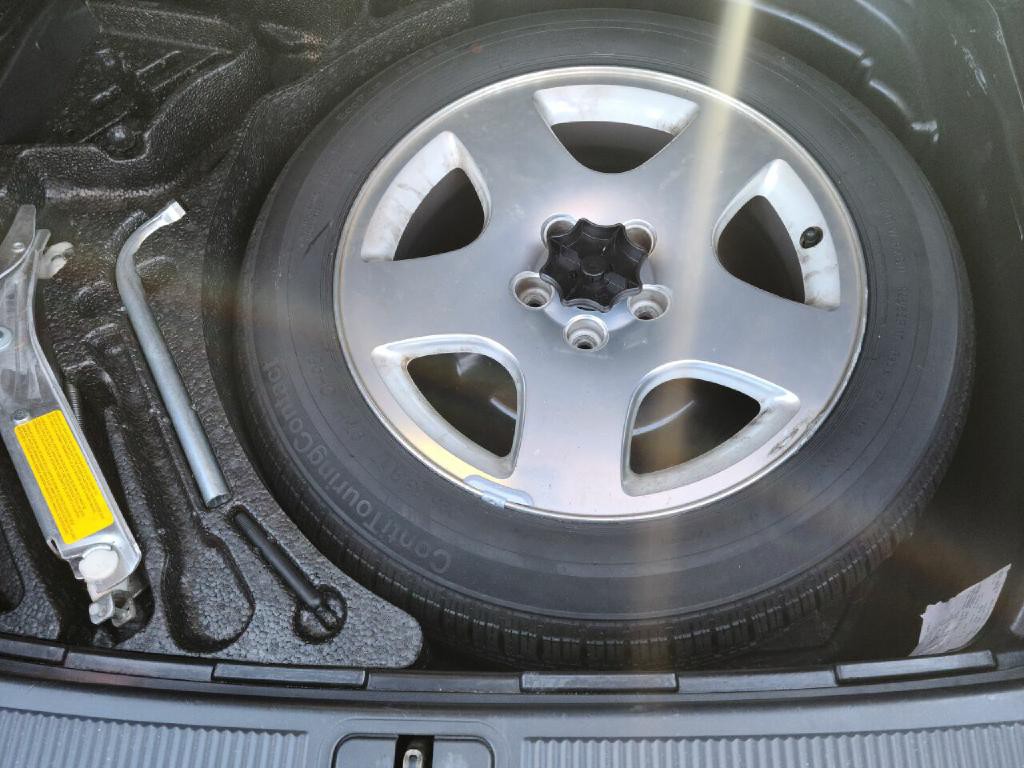 2000 Audi A8 Image 41