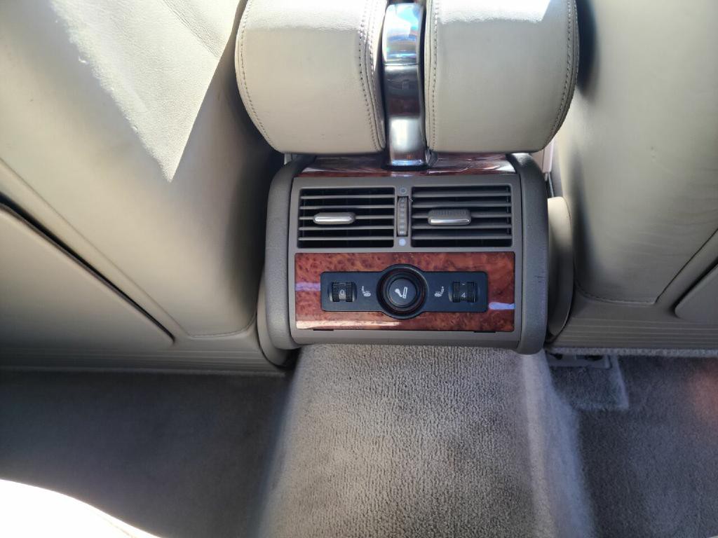 2000 Audi A8 Image 43