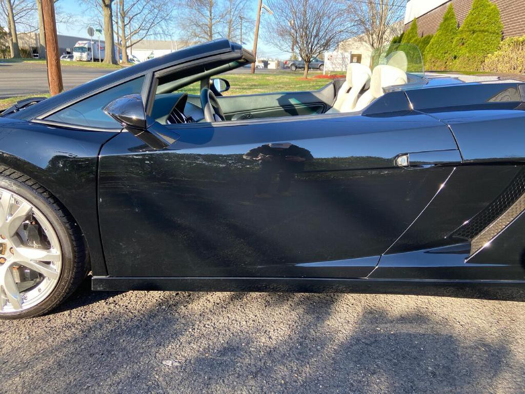 2008 Lamborghini Gallardo Image 9