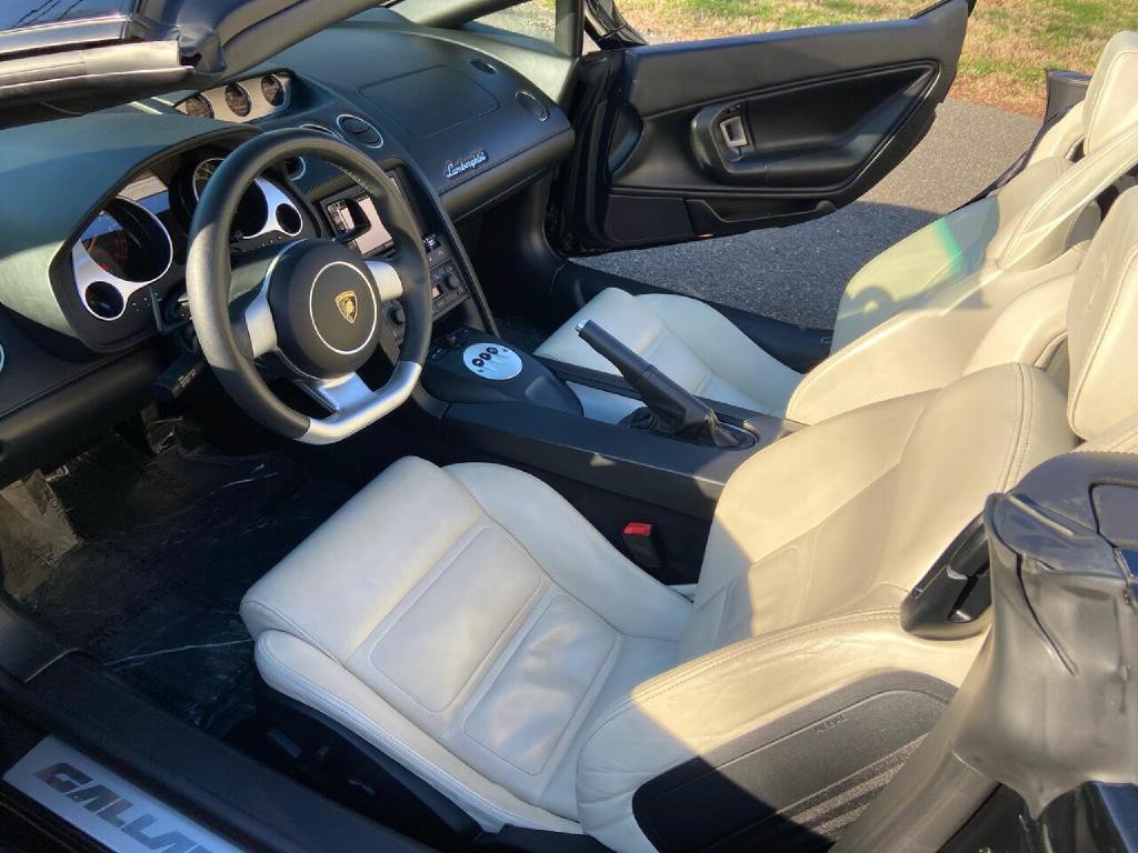 2008 Lamborghini Gallardo Image 28