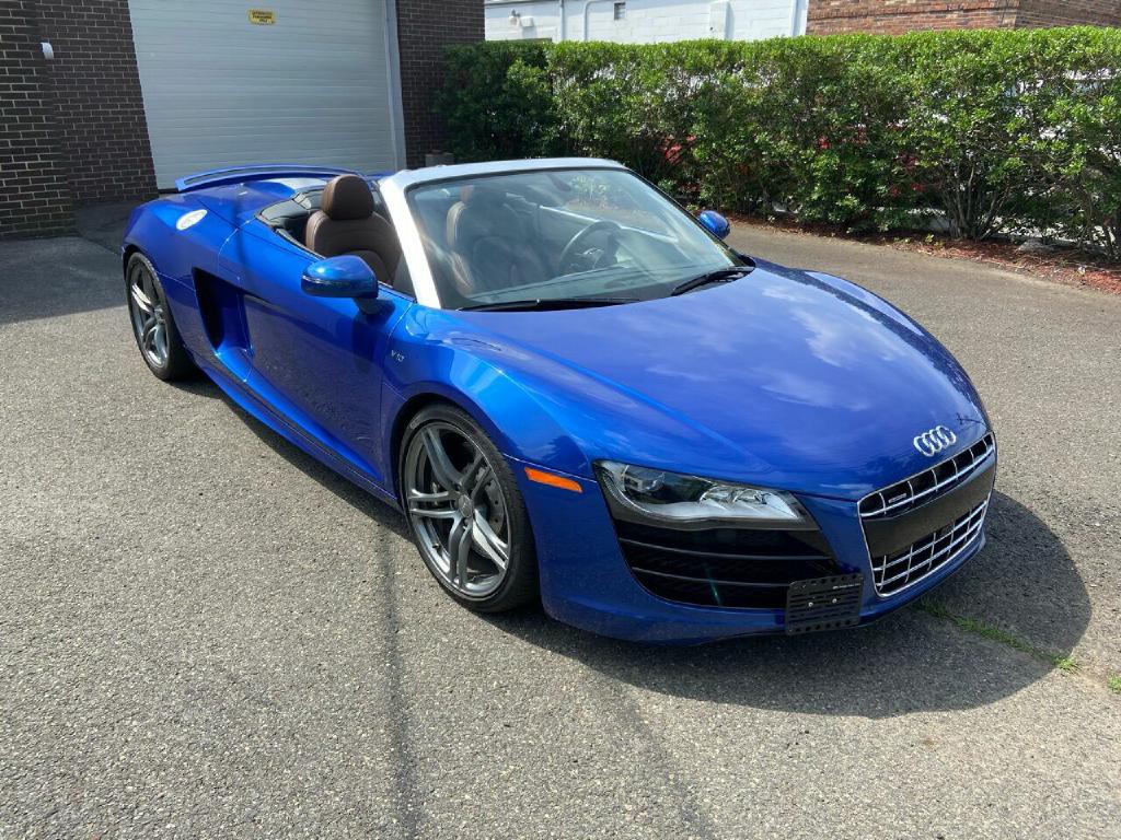 2012 Audi R8 Image 1