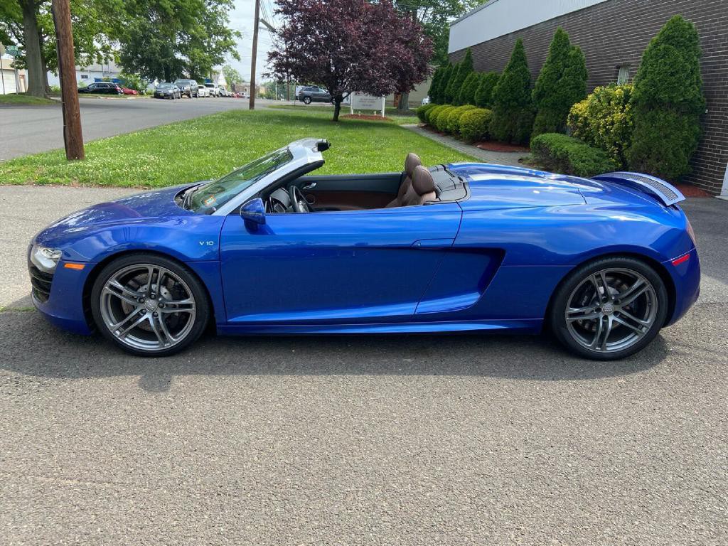 2012 Audi R8 Image 12