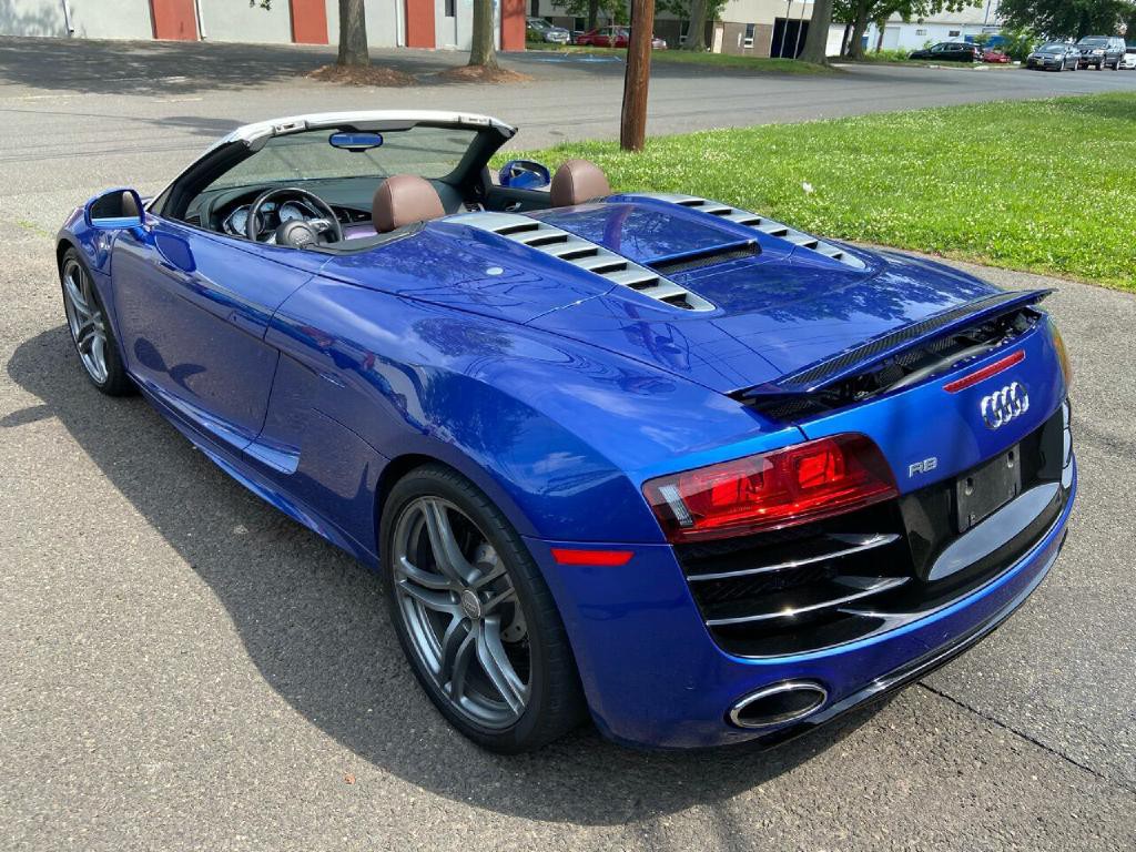 2012 Audi R8 Image 13