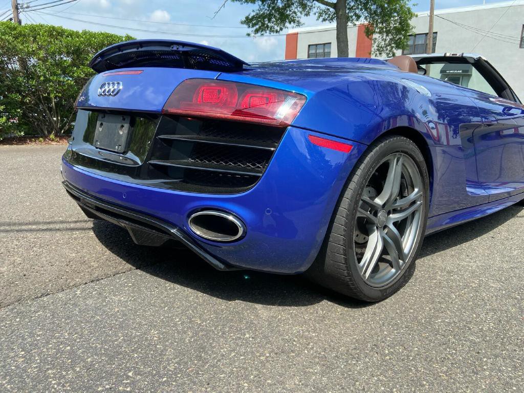 2012 Audi R8 Image 20