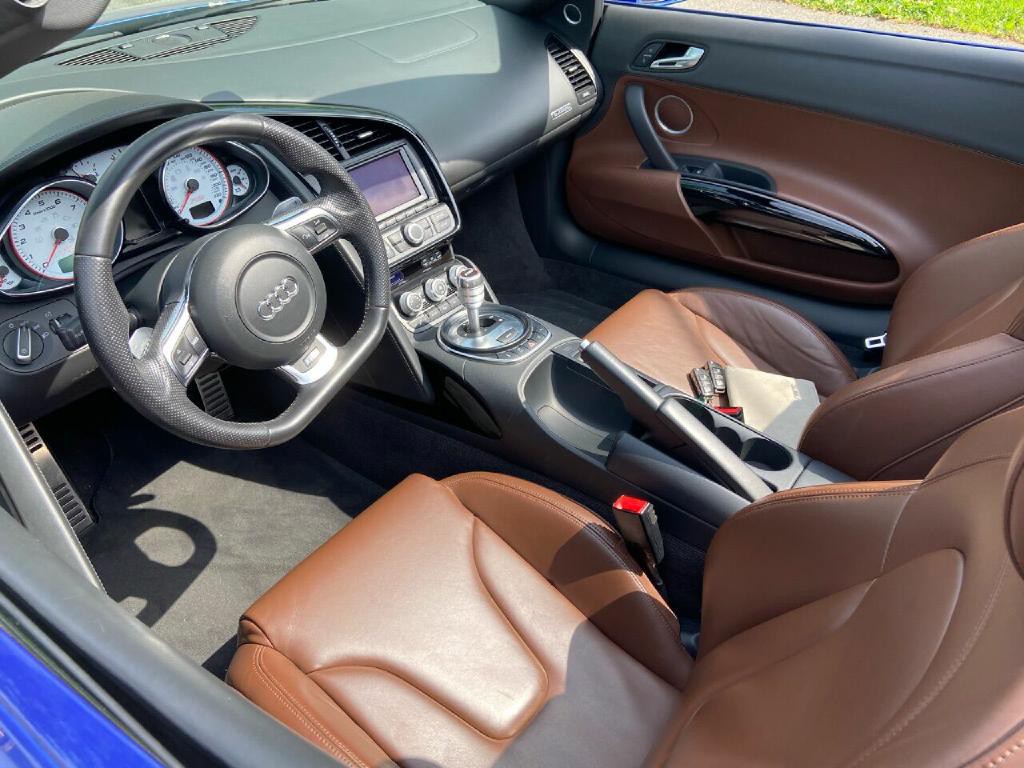 2012 Audi R8 Image 31
